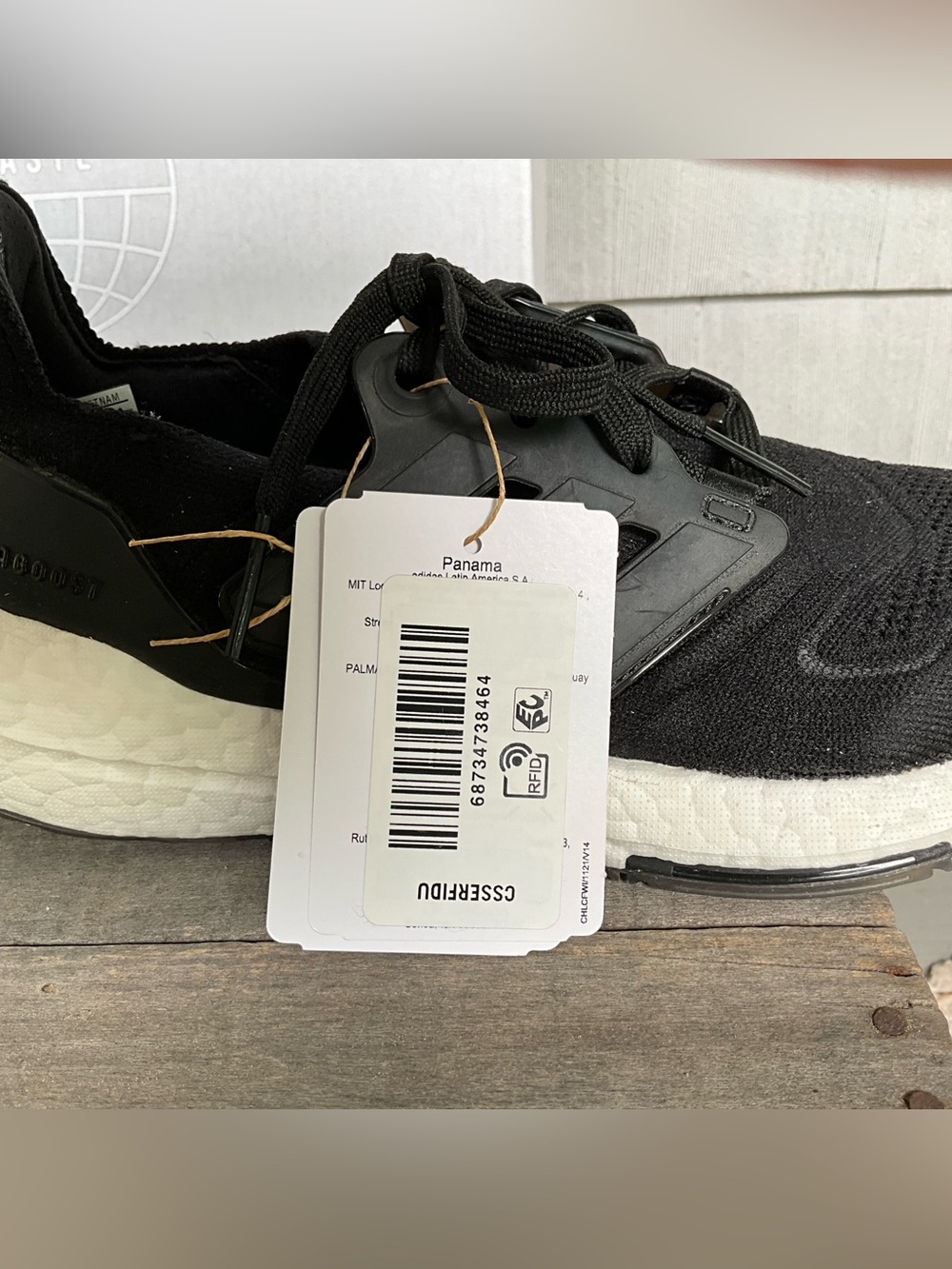 New Adidas Black Ultraboost 22 Running Shoes Women's Size 8 - Picture 7 of 10